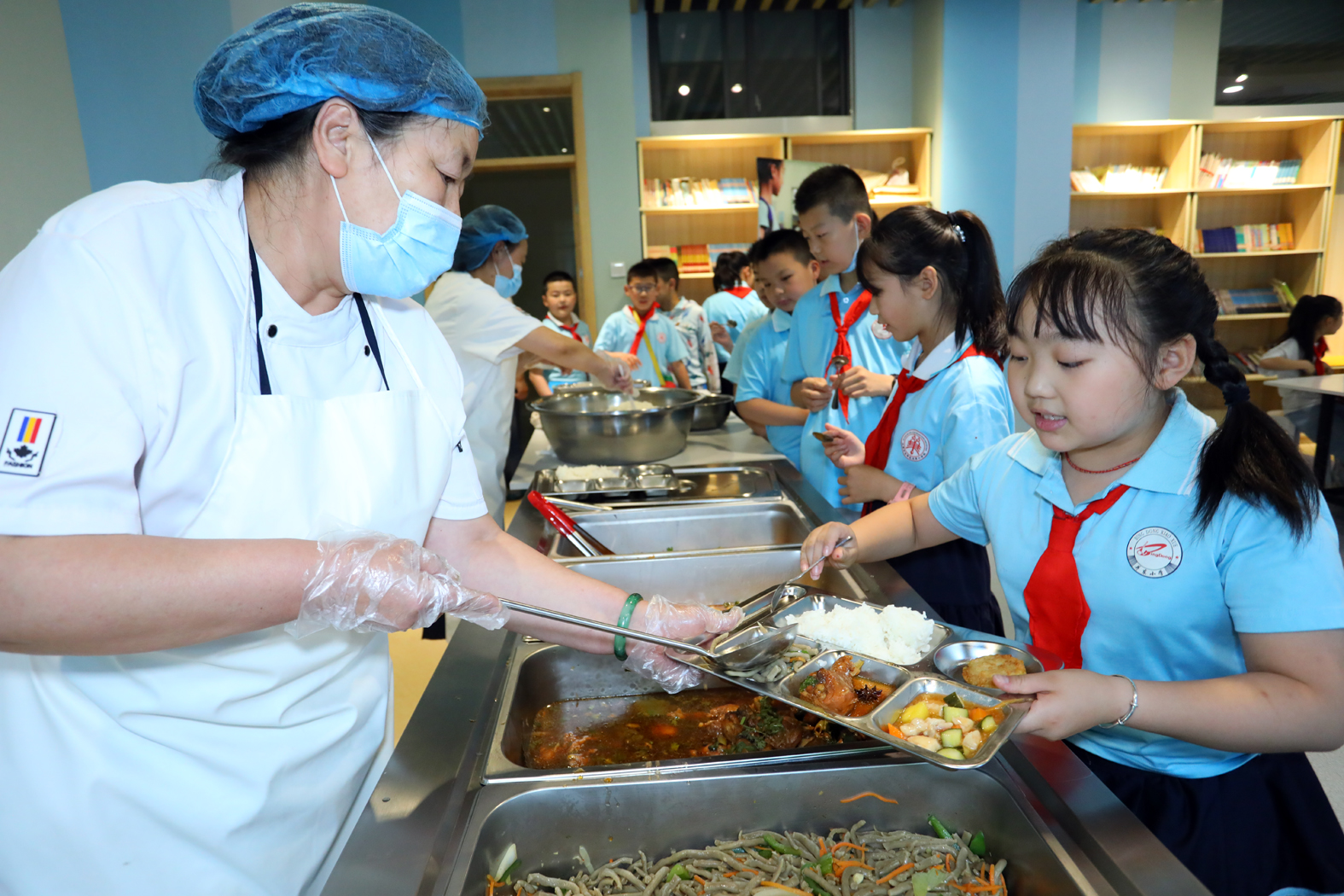 三年内太原市的中小学将开展“校校有食堂”行动