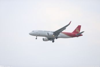 天津航空首飞旅客全程护航 促进西北红色旅游市场发展